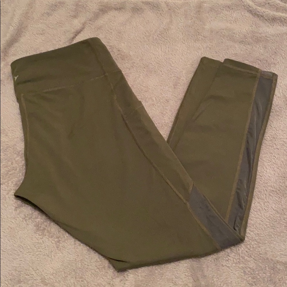 Ankle length army green active wear leggings